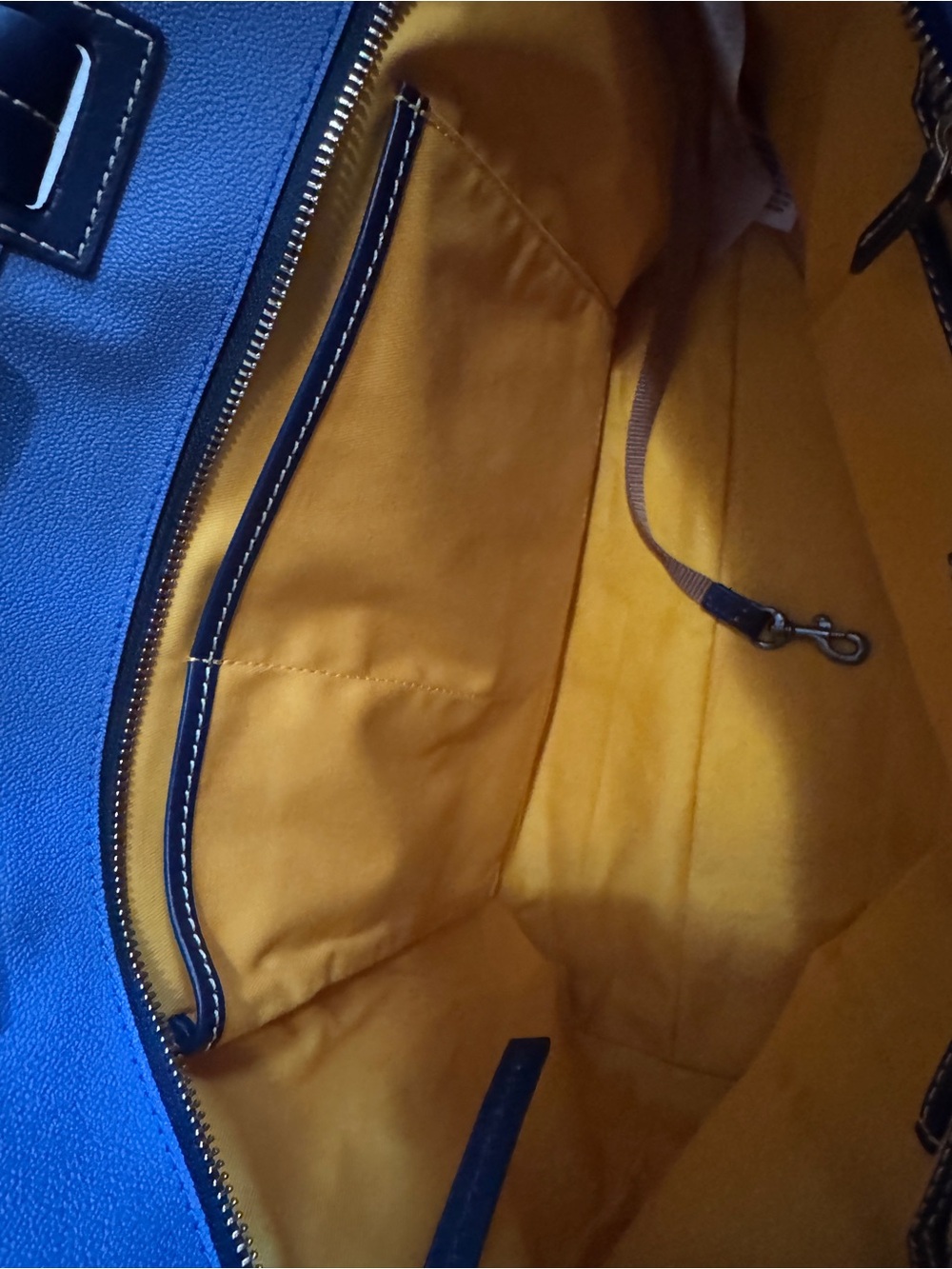 Dooney & Bourke Finding Nemo 20th Anniversary Tote Bag - Picture 10 of 12